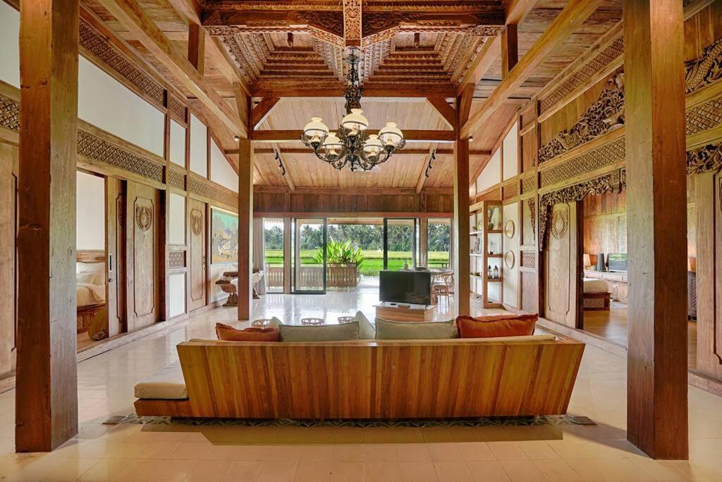 Villa An Unique 3 Bdr Overlooking Rice Paddies *